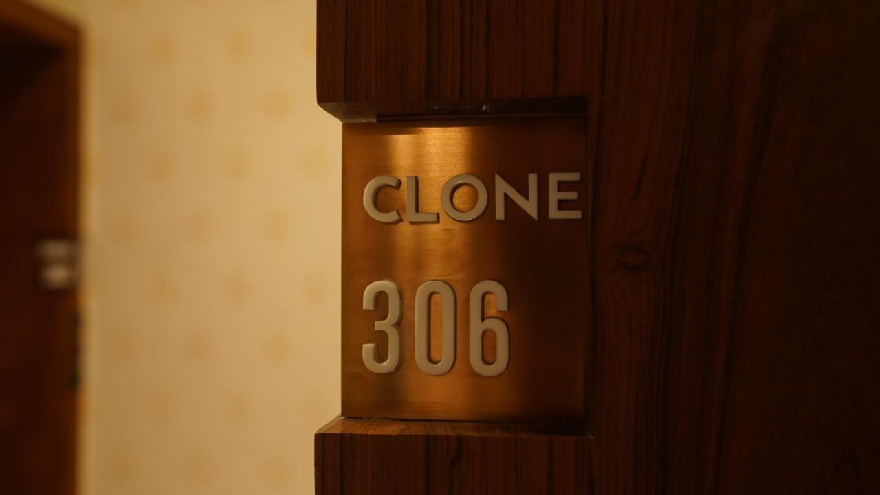 De Glance Hotel Szúrat Kültér fotó